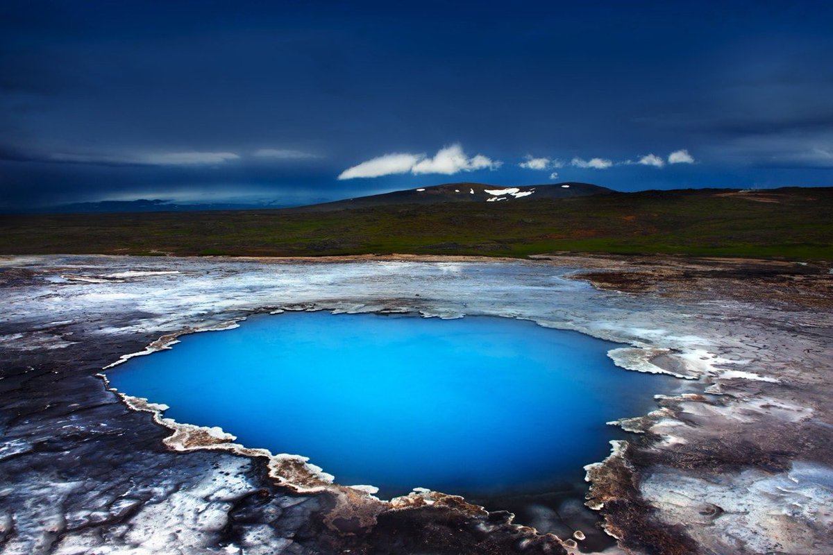 crystinashad's tweet photo. Aujourd'hui.......☺je suis dans les #couleurs des #sources #chaudes.......en #Islande......☺😍
#Blesi https://t.co/k2zJFhujkS