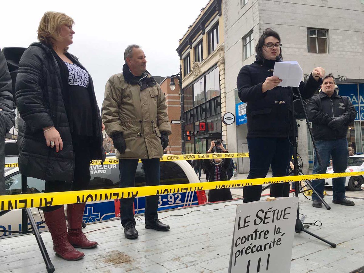 Daniel Boyer, président #FTQ, au rassemblement des étudiants employés de l'UQAM #SETUE #UQAM goo.gl/j1gwqR