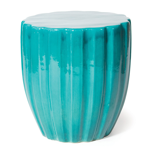 Modern Furniture You Can Use Inside + Out via @Yiving bit.ly/22hDmpo