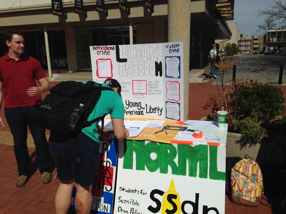 mizzouyal's tweet photo. #LegalizeFreedom https://t.co/GpA3p2IKZn