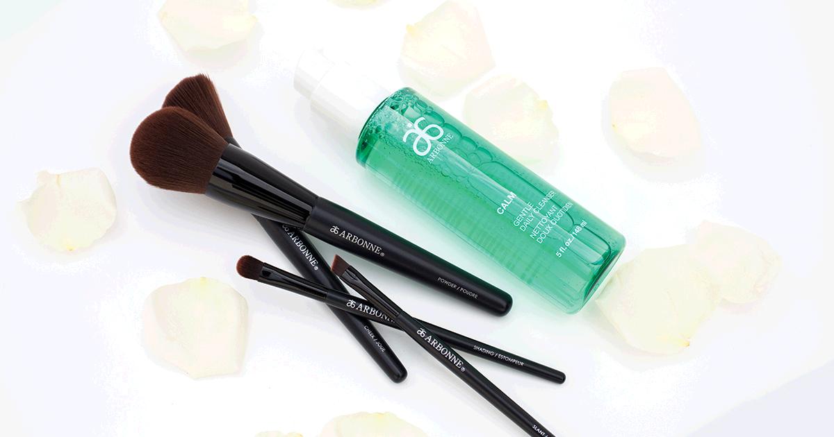 arbonne's tweet photo. Who says Calm Cleanser is only for skin? It works wonders on makeup brushes too. #Arbonne
https://t.co/3hAlCKX96q https://t.co/Zl7ZeyZiQ2