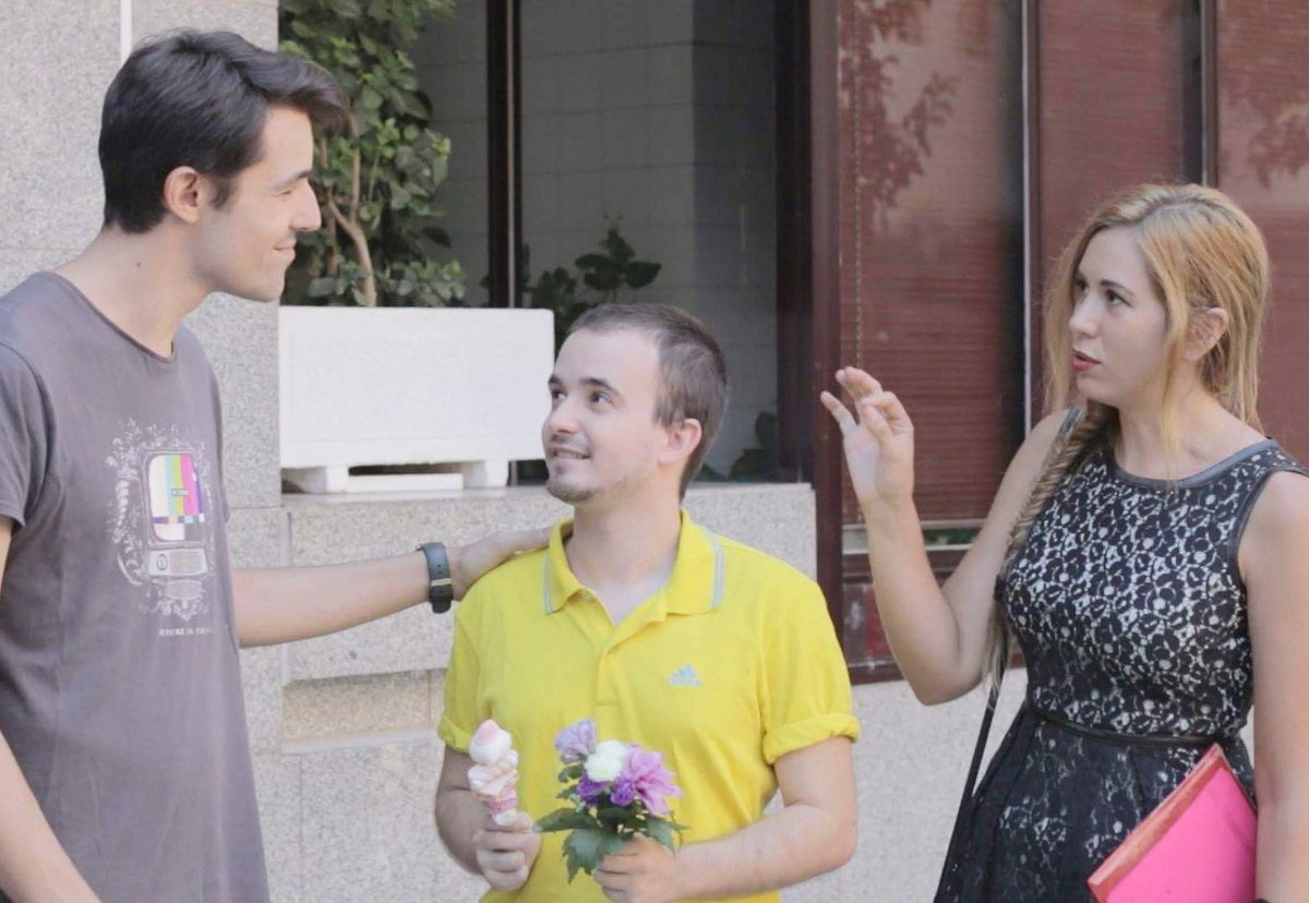 En_Practicas's tweet image. Aquí tenemos a @AlvaroMarquez90 @DaniRetu y @andreavicunia ¿que estarán tramando? Pronto lo sabremos. #EnPracticas