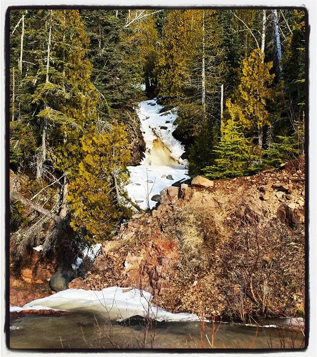 GrandMaraisMN's tweet photo. #fallsriver #fallsriverfalls #grandmaraismn #captureminnesota #minnesota #waterfalls ... 📷: @isaiah54117 https://t.co/kuWaJCmshk