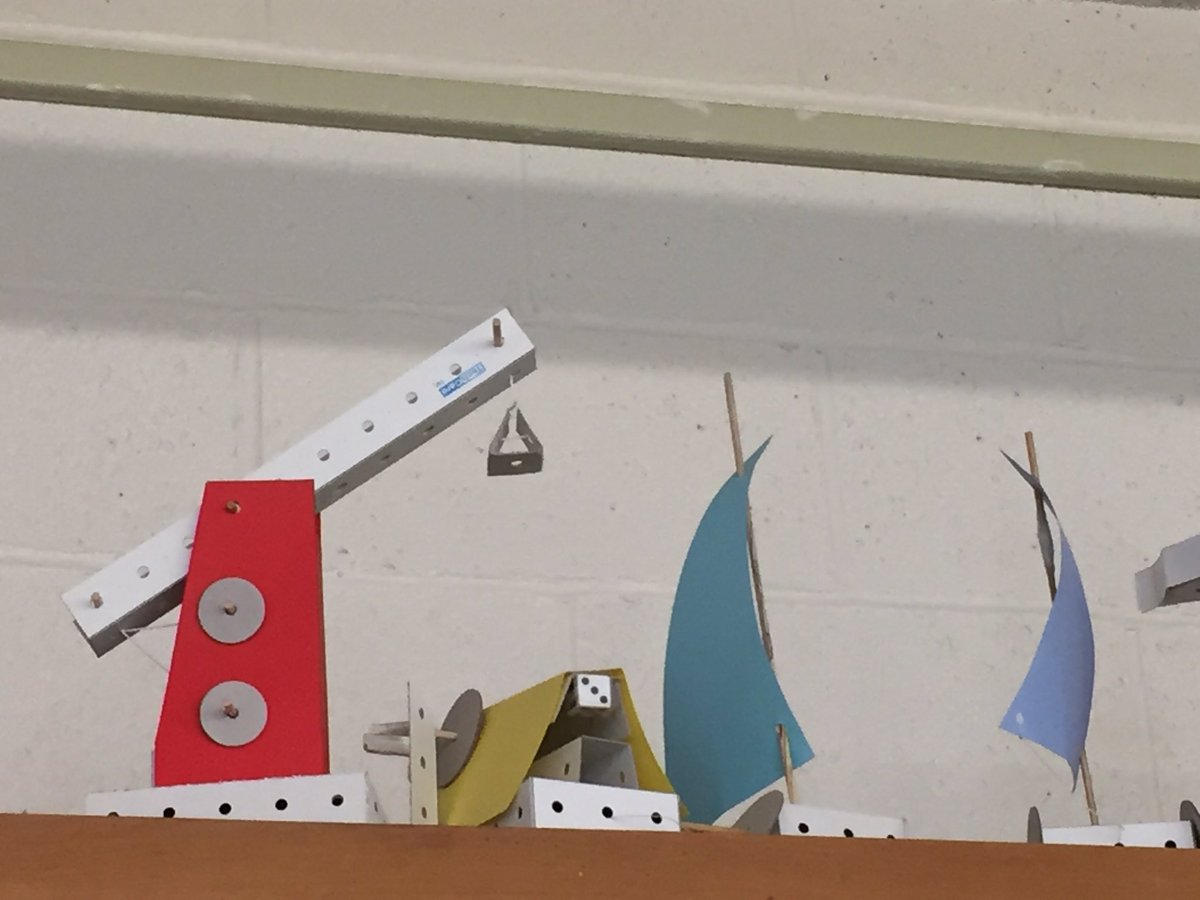 itsme_74's tweet photo. Career Connections classes made cool things using #techcard #awesomekids #ctec #ujhs https://t.co/jdpxZTAkWc