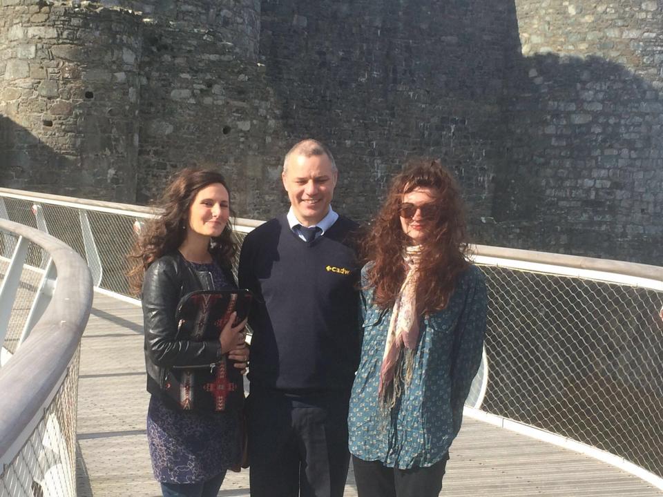 debandmari's tweet photo. Sunny morning meeting @Harlech_Castle for our show on Fri 10 June! Can't wait to return with our Owain Glyndwr song! https://t.co/bUEvg6k6U0