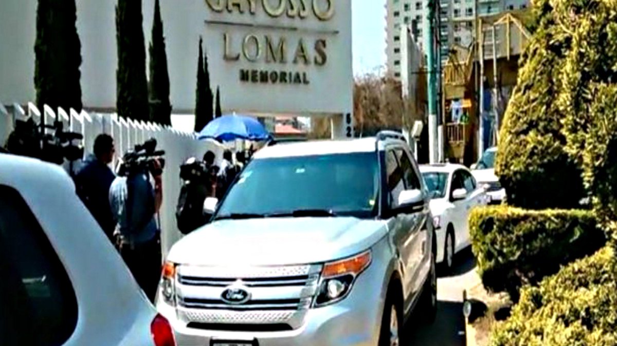 Acude Elba Esther Gordillo a funerales de su hija - Cdn5gYZUsAAh5qR