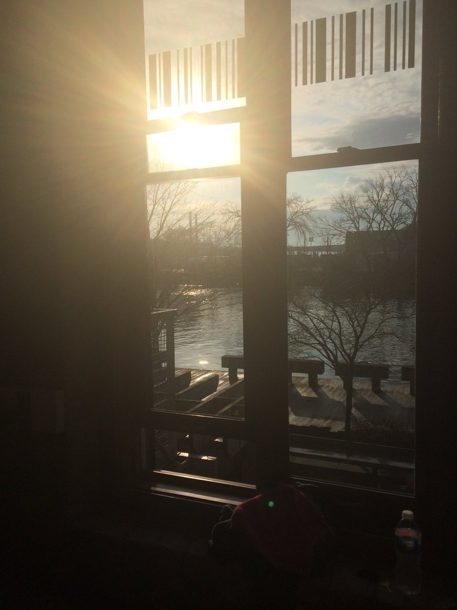 dowhatulove247's tweet photo. Day 9 @BarreCode_MKE #HIIT 2 days in a row! #SayWHAATT #FeelingGood #SpringItOn2016 #Sunshine #POP makes me #Sparkle https://t.co/ZR8FDArIUs
