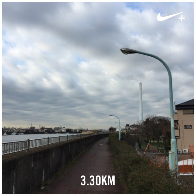 river76's tweet photo. #朝ラン 013！ Nike+を使用して3.30 kmのランを終了しました。 https://t.co/c1bvXFUMGL #nikeplus https://t.co/sD4gRigxig