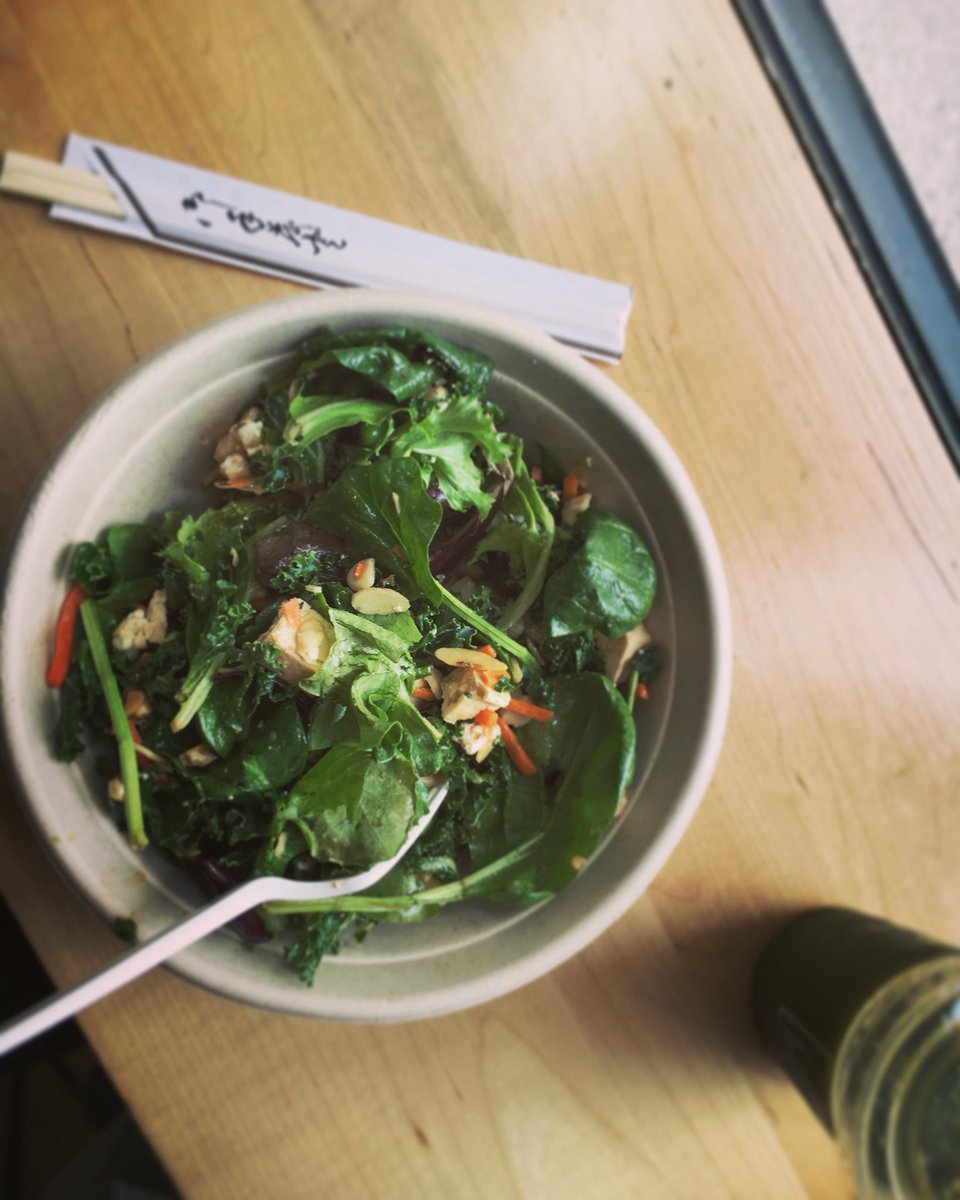 stephmilly's tweet photo. Feeling @freshii! 🍃 https://t.co/B84SlY31kK