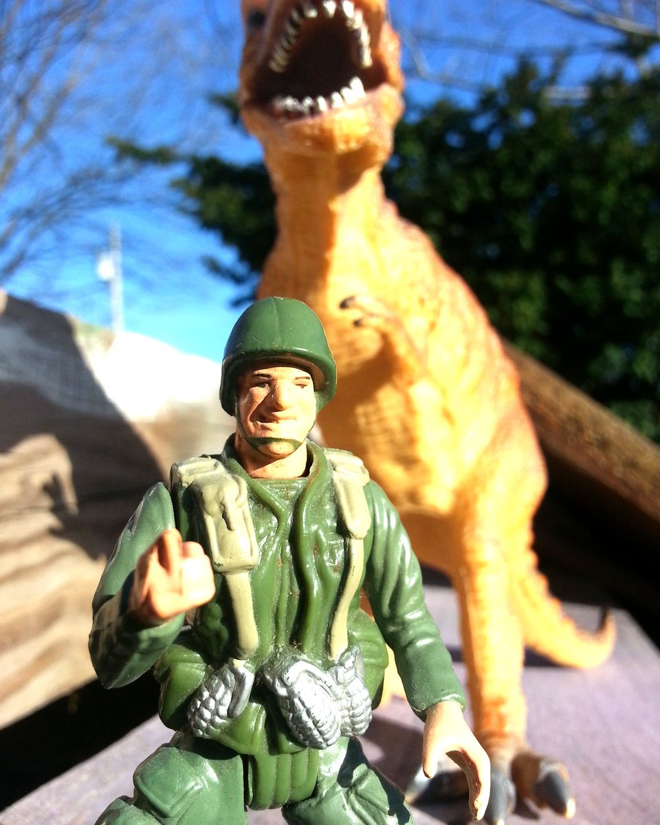 MajicRobot's tweet photo. Steve Martin fought dinosaurs for our freedom. #stevemartin #dinosaur #armyman https://t.co/sLhg6tclht