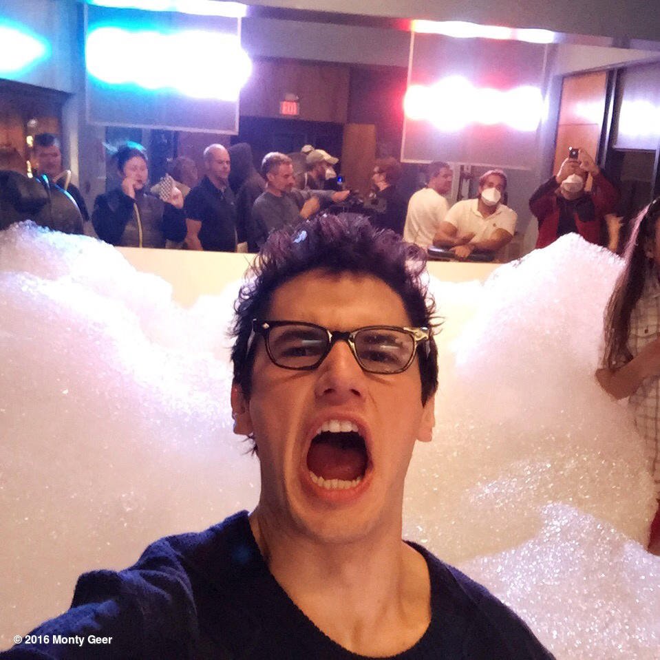 MontyGeer's tweet photo. WHAT THE FOAM?!?!
@MTVAwkward comes back tonight! RT if you're watching!!!!!
#Awkward #AwkwardSeason5 https://t.co/g2j869cGce