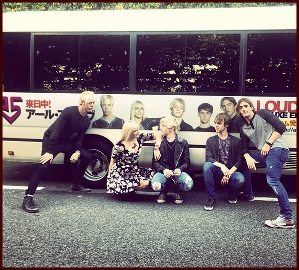 R5_fanss5's tweet photo. https://t.co/FV7yH4TKoG