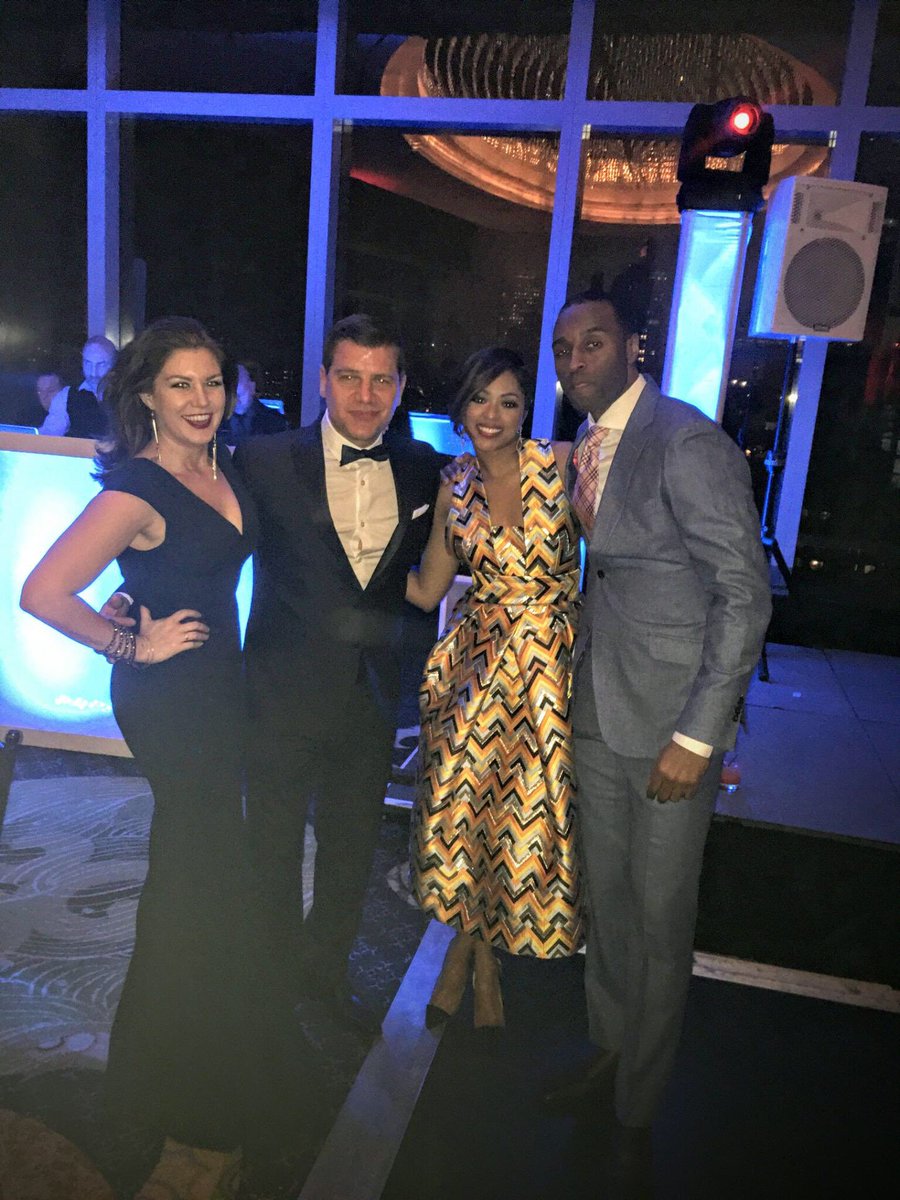 ItsMalloryHagan's tweet photo. And the hair came down.... Haha thanks for having us @alicialquarles! https://t.co/ceVI4BoPeC