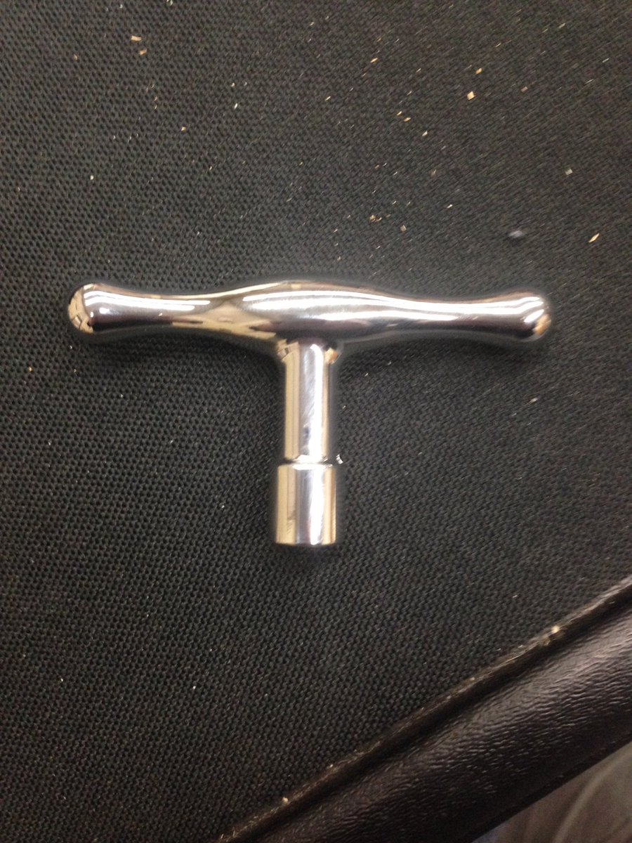glenn_stefani's tweet photo. @TylerSerrato  @_nathanjuarez_  the real key to success https://t.co/cVyXAHkHIb