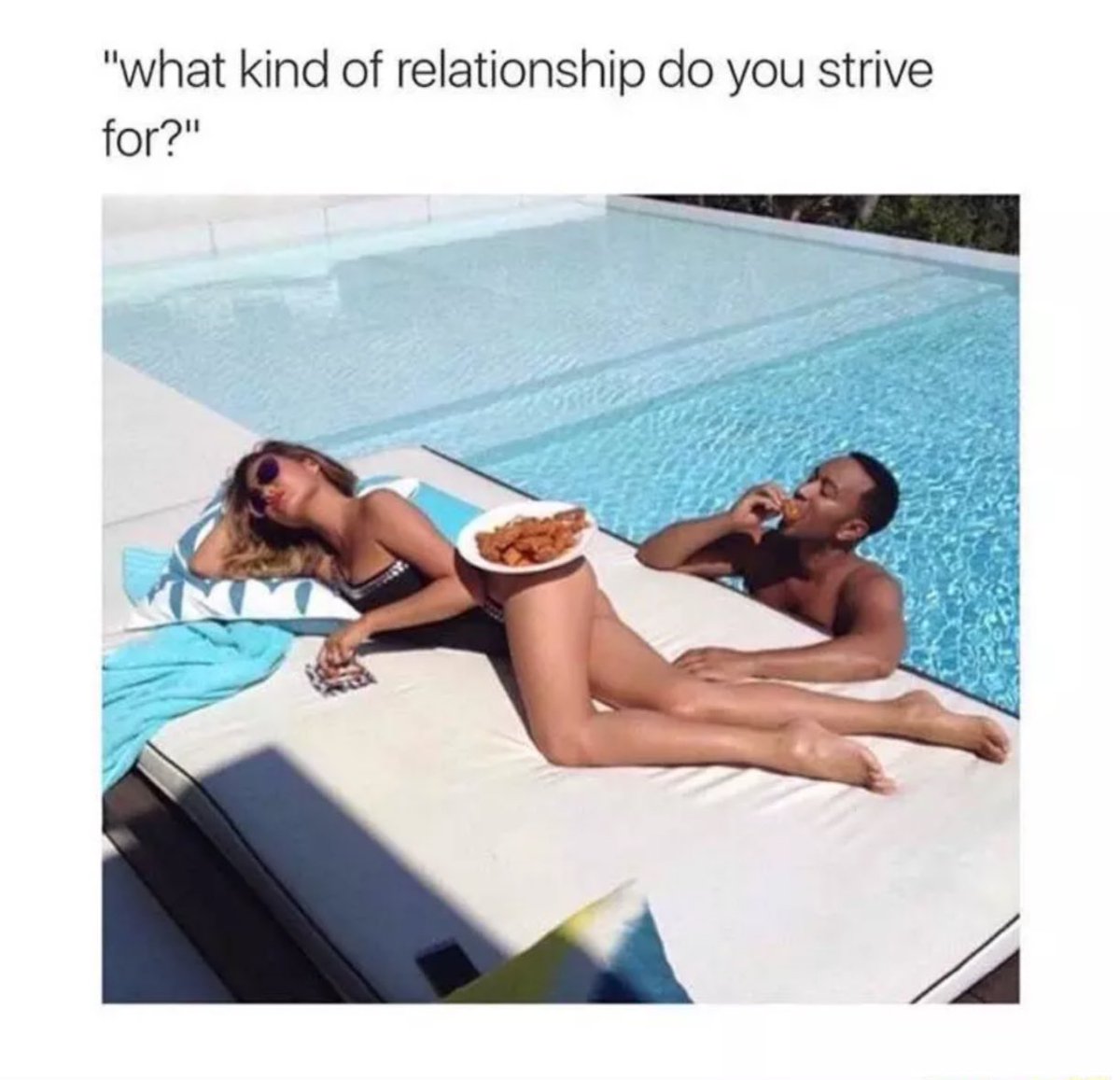 miakhalifa's tweet photo. Never settle for less. https://t.co/uAhHowqQP3