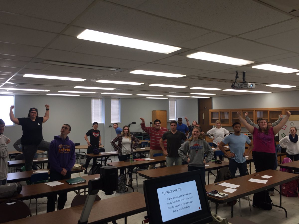 colemanmichelle's tweet photo. @amyjccuddy #COM1120 students starting out the last 8 weeks of the term with #powerposing #publicspeaking #tedtalk https://t.co/3w2UusoKW4