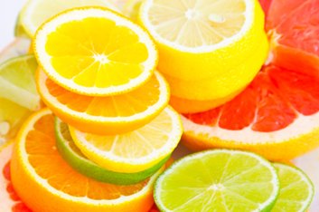 AlimentsVcancer's tweet photo. Orange, pamplemousse, citron, mandarine : ces agrumes ont un pouvoir détoxifiant sur les cellules #cancéreuses https://t.co/wFLfbJ3ERg