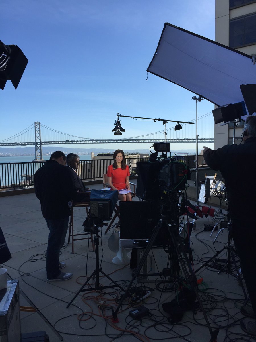 CNBCClosingBell's tweet photo. Our set for the day! (photo cred: @Meagan_major) https://t.co/TSq1zQxby7