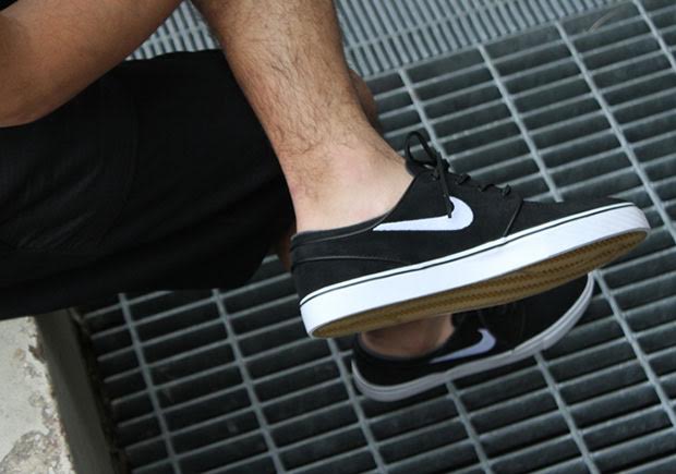 Sneaker News on Twitter: "Nike keeps its and re-releases the first ever Janoski colorway Twitter
