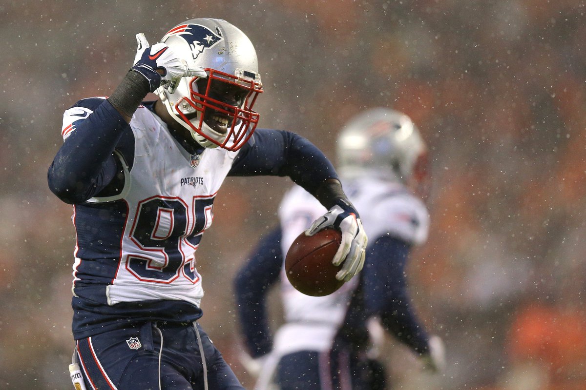 espn's tweet photo. Arizona sacks in 2015: 36 (fewest of playoff teams)
Chandler Jones sacks: 12.5 (5th in NFL) https://t.co/HErnYcz4YW