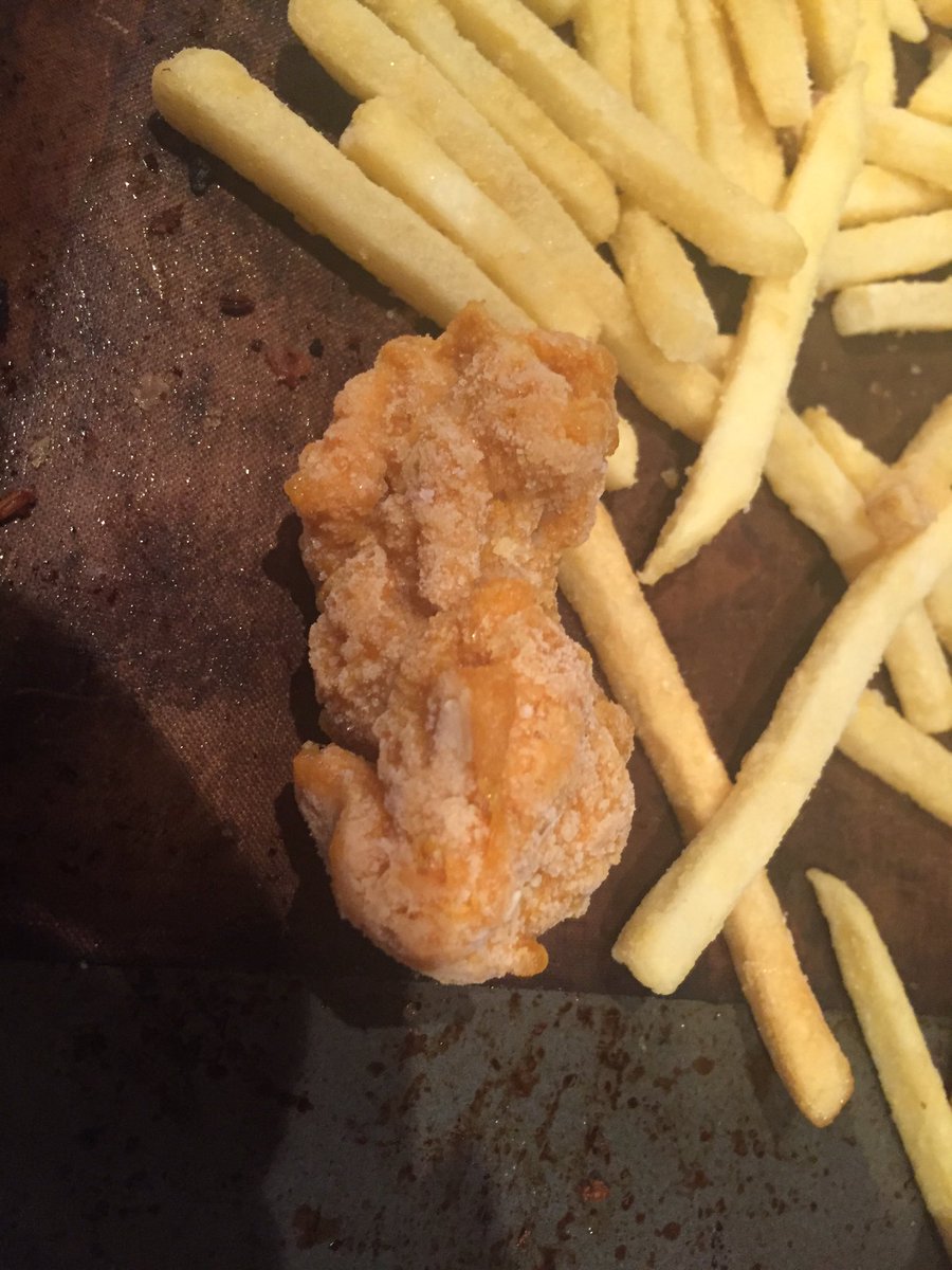 KatrinaGSmith's tweet photo. @McCainFoodsGB what on earth is this that came out with my fries?! 😥 https://t.co/oKTWKn4iY3