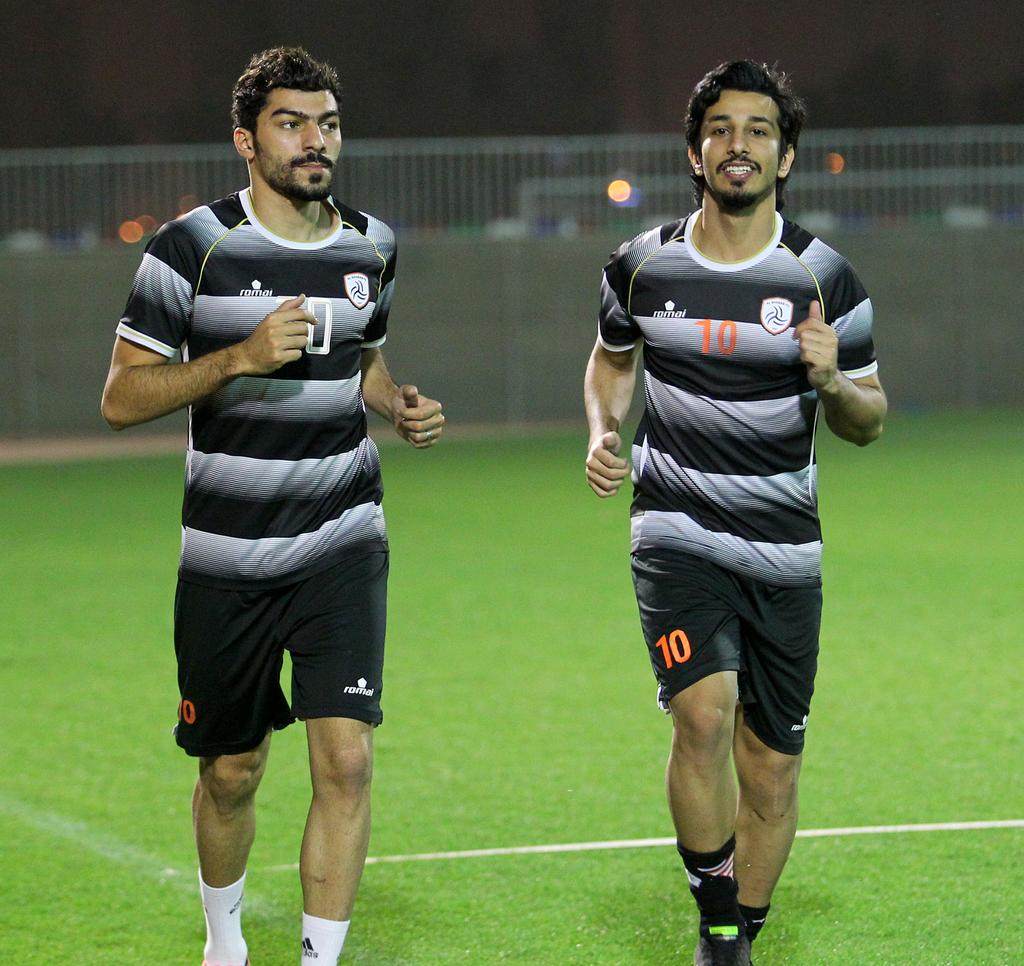 AlShababSaudiFC's tweet photo. صور .. الفريق الأول يواصل تحضيراته للرائد https://t.co/MdZdwVsfCZ