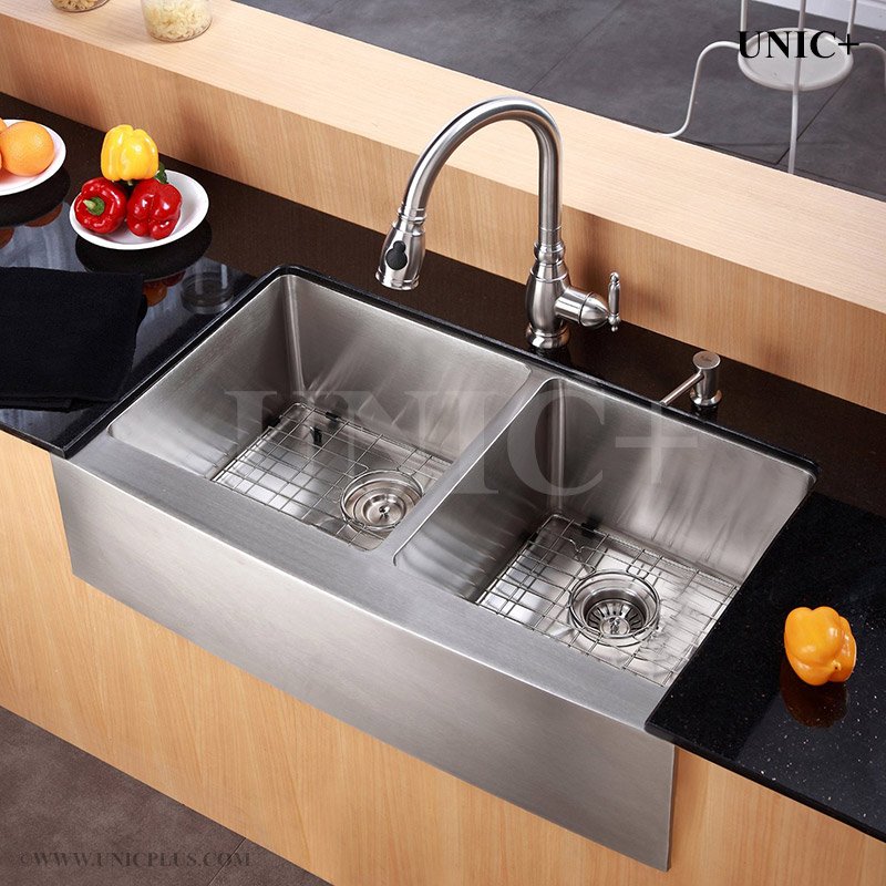 unicplus's tweet photo. New style zero/small radius #apronsink #farmhousesink  in 30"  33" and 36" sizes. ONLY available in #unicplus https://t.co/g6uva1SkqF