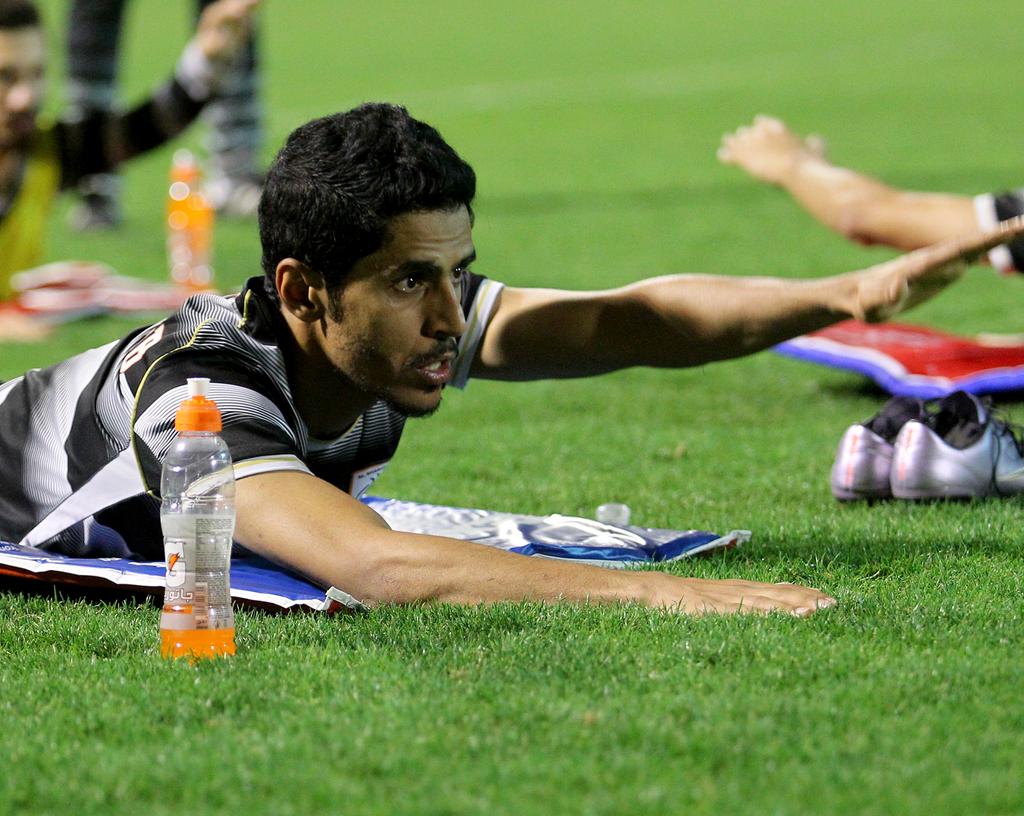 AlShababSaudiFC's tweet photo. صور .. الفريق الأول يواصل تحضيراته للرائد https://t.co/wNMB951vUT