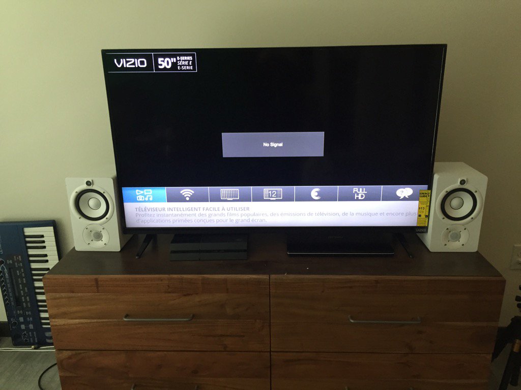 GiantWaffle tweet media