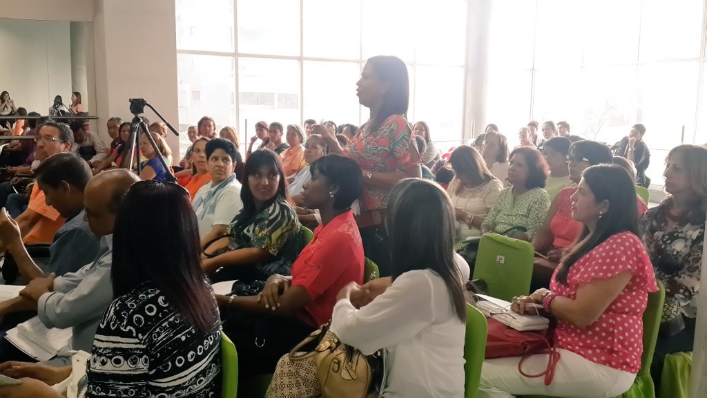 EducamosEnVzla's tweet photo. Ciclo de preguntas y respuestas lanzamiento del programa Rehabilita. https://t.co/fEjTHUlO8T