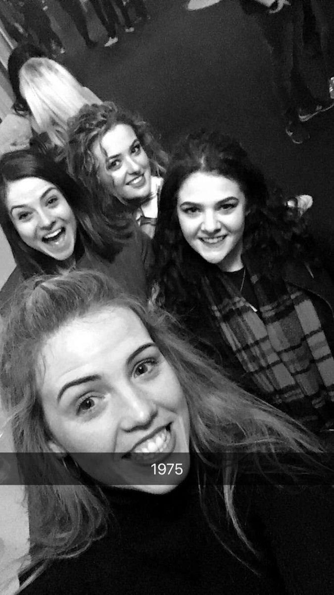 shelleybrookes1's tweet photo. We're here again @the1975 #shitwine #cider @darcychadwick @taliaxchadwick @PaigeChadwickk #the1975 https://t.co/DKHD8A1VpI