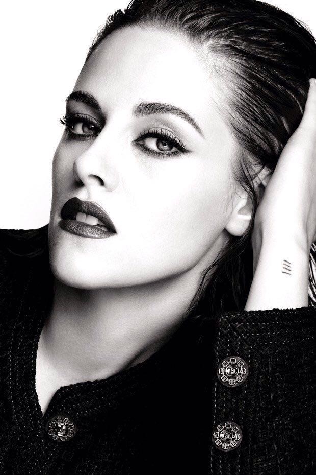 Emilia_Robsten's tweet photo. My life https://t.co/JJwLtOaRHB