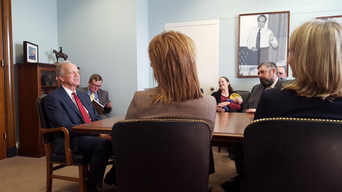 GregAkagi's tweet photo. Ks. Sen @JerryMoran talking with the @KSFarmBureau LEAD group. #kfbleads https://t.co/v8OFlzP2zA
