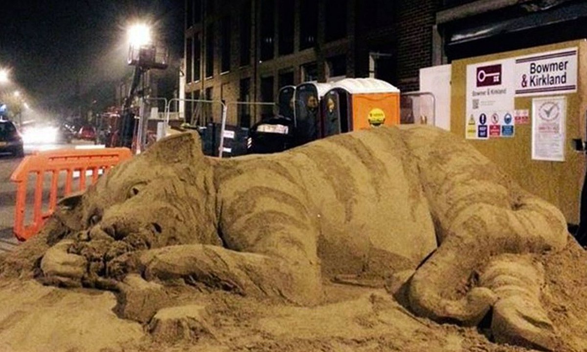 Broccoli in Brockley: sand sculptor's 'fat cat' midnight protest at London gentrification
