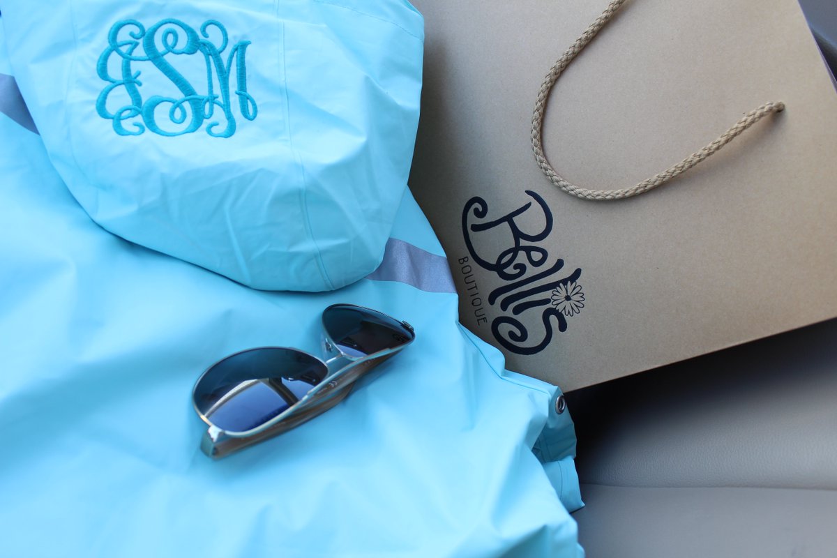 Lemon_Peony's tweet photo. Ready for the spring rain with this super cute mint jacket from @ShopBellis! LOVE IT! #bellisboutique #shopbellis https://t.co/Zj6io6Pmyy