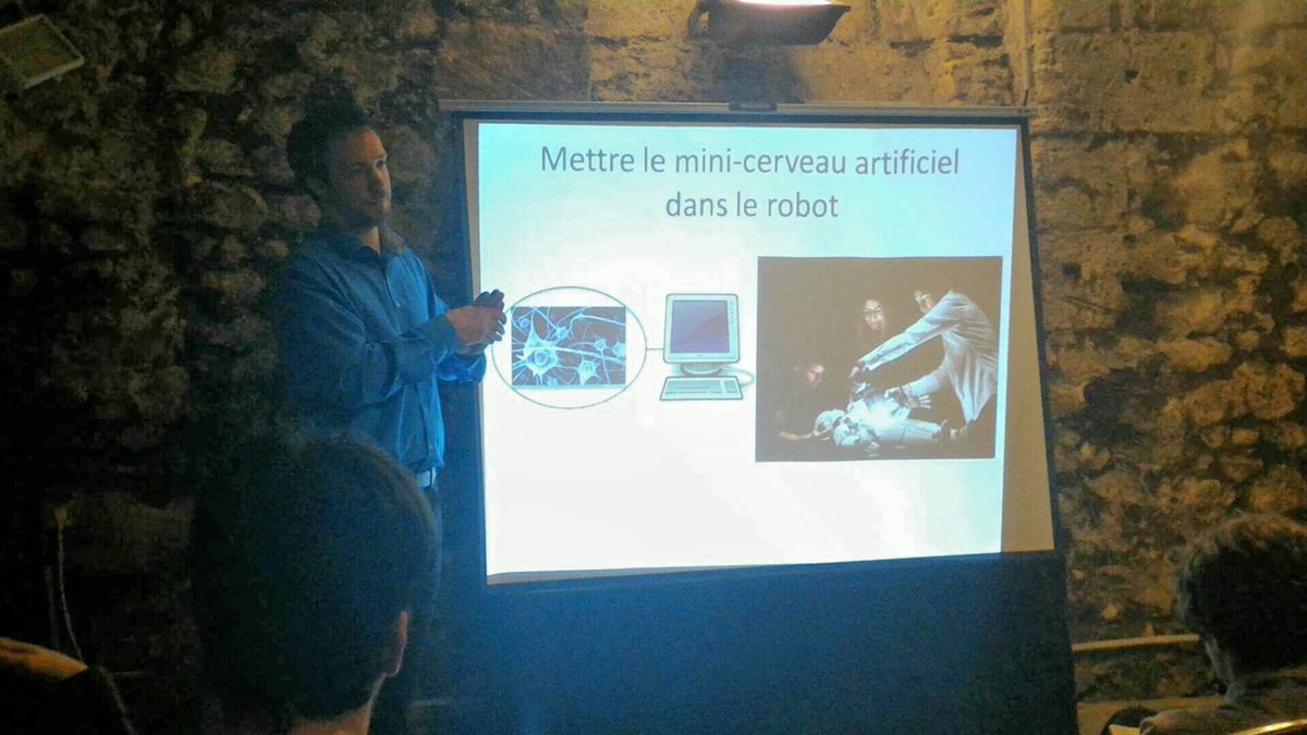 Ascoergo's tweet photo. Merci @neuronalX pour ce quatrième  Cogtalk fort intéressant @JEUXBARJO #machinelearning #robot #INRIA https://t.co/nIQD0A1Wo6
