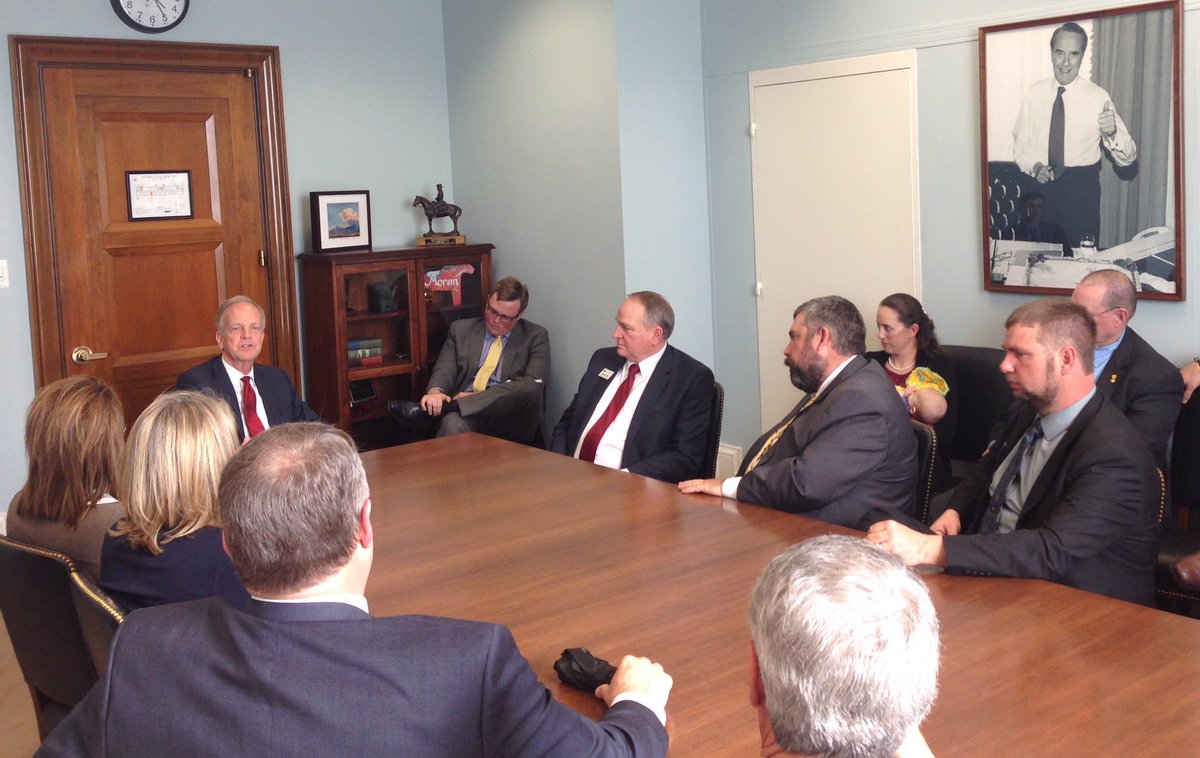 KSFarmBureau's tweet photo. Thank you @JerryMoran for meeting with our LEADs group today! #kfbleads https://t.co/z3AOWJepER