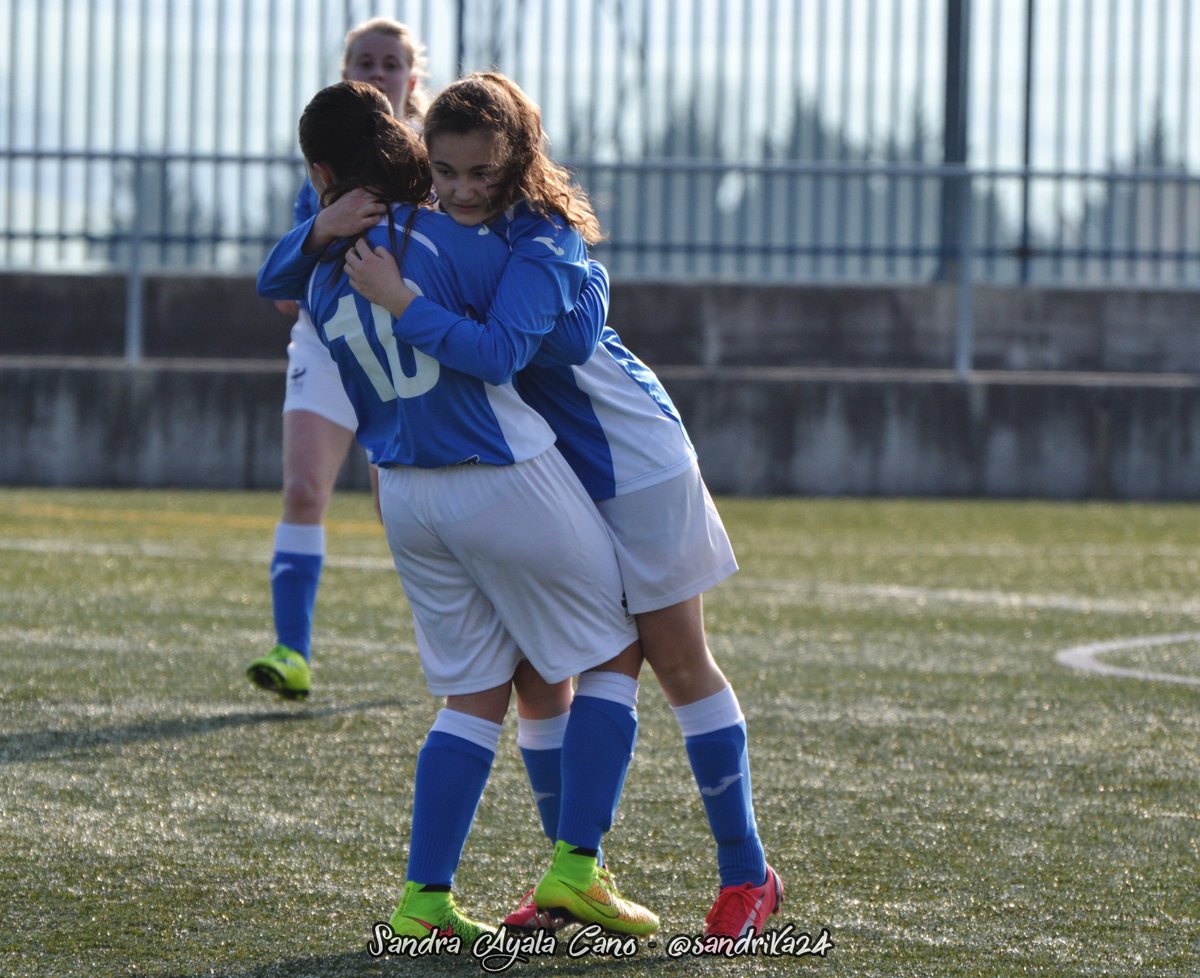 sandrika24's tweet photo. #FOTOS del partido @ardoifutbol 1-1 @femburlades (12-03-2016)
#futfem #regional #Navarra 
https://t.co/DF2fjgZUZQ https://t.co/hZvaKG8SvR