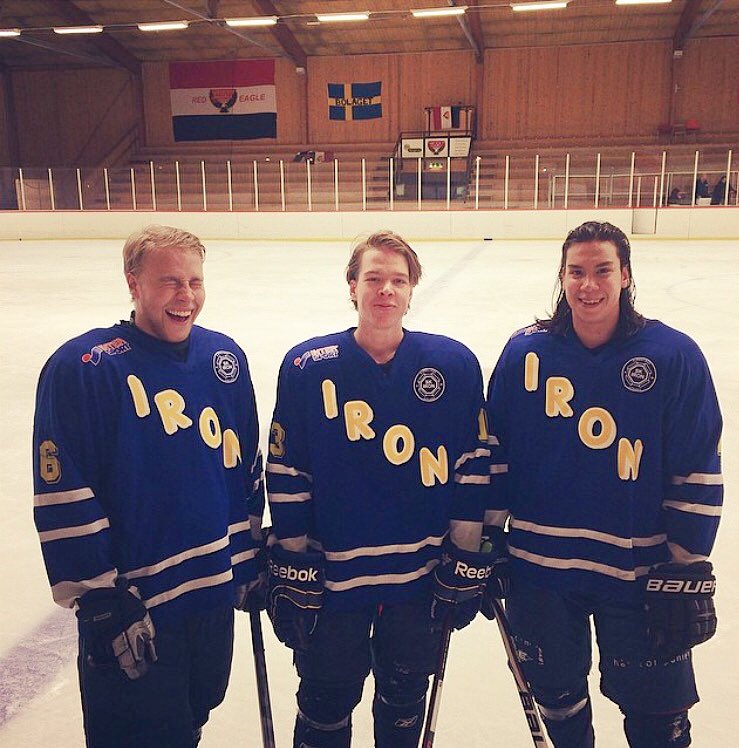 KenKindborn's tweet photo. Här har ni en bild på mig i en Iron tröja med dessa herrar från den 8 mars 2014 https://t.co/wyVv9if4Ga