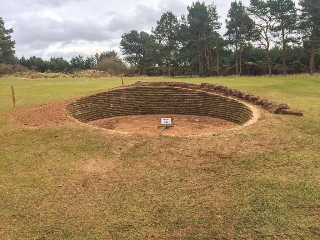 ScotscraigGC's tweet photo. Unbelievable amount of work from Chris and his team this week on the bunkers! Course looking superb #13tholdest https://t.co/prGzassiBO