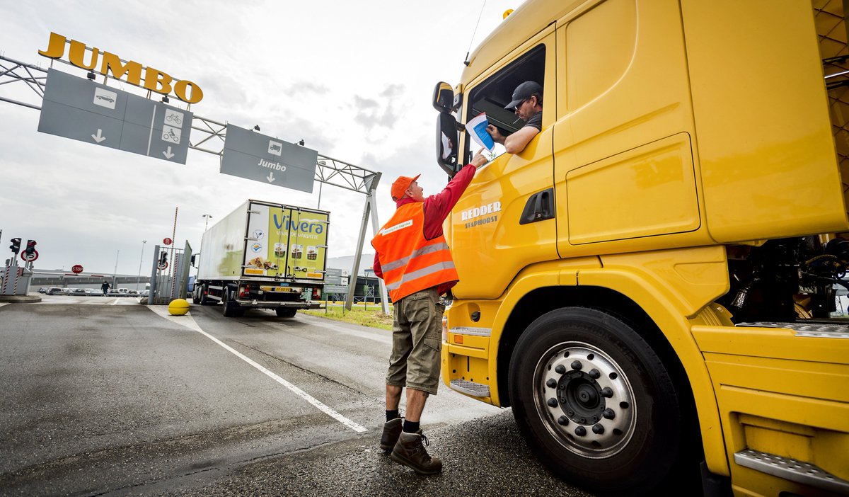 ADnl's tweet photo. Jumbo fluit onderhandelaar terug en verbreekt nieuwe cao voor distributiecentra binnen 2 uur https://t.co/h9cWhGvbBe https://t.co/A802ut9LRe