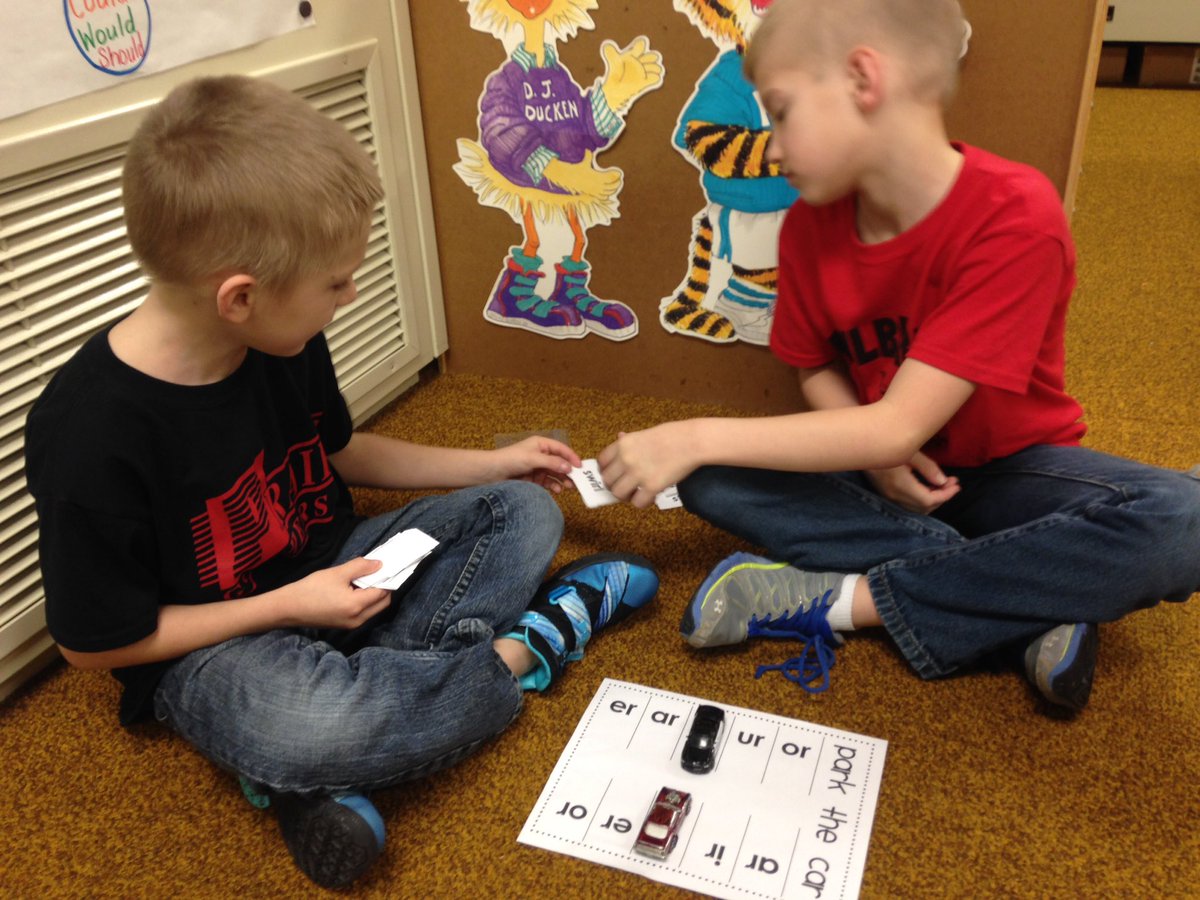 scarter40's tweet photo. Practicing the bossy r sound. Who can make it through the parking lot first? #nospeedlimitsbroken @CPElem https://t.co/vspy4AUhjj