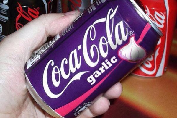 drunktwi's tweet photo. Coca-Cola со вкусом чеснока. Теперь ты точно видел всё. https://t.co/0JLQVd1xMU