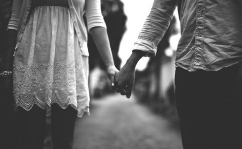 TuiteroCristian's tweet photo. —¿Algún anhelo?
—Casarme con alguien que ame más a Dios que a mí. https://t.co/4tTBvJNPEP
