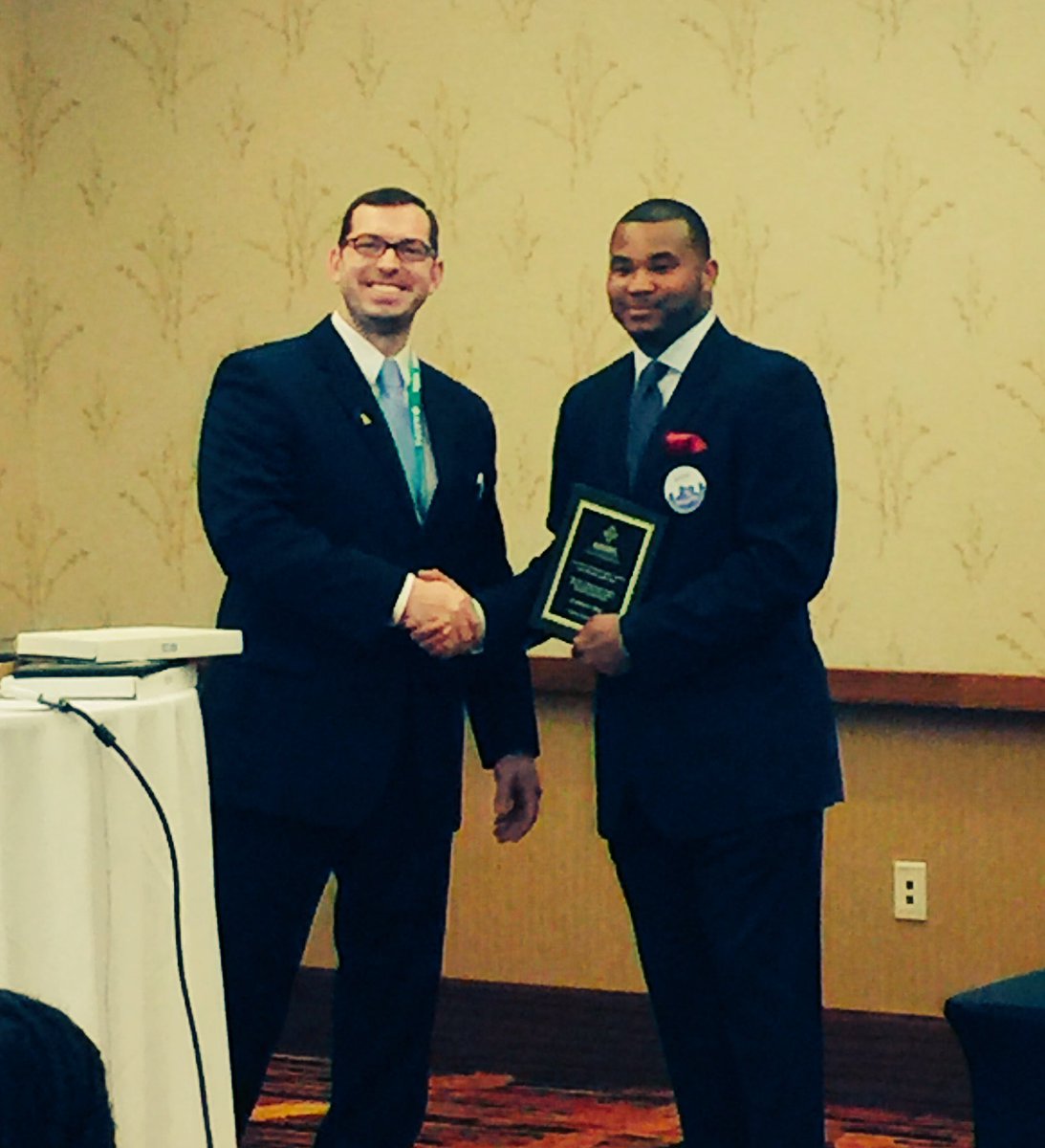 NASPA_MMKC's tweet photo. Award for new research! #masculinities #NASPA16 https://t.co/5uckHyHLw5