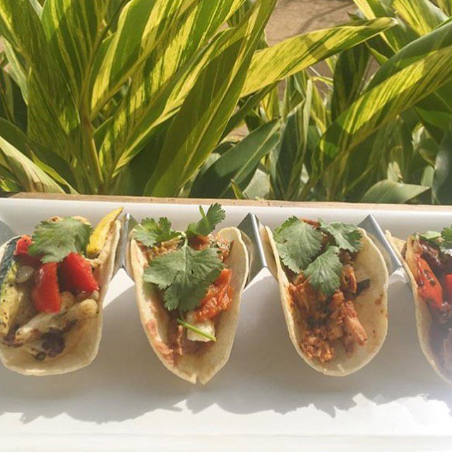 It's #TacoTuesday and <a href="/CenoteAustin/">Cenote</a> has $2 tacos for ya! 😄🌮
#atxfoodblogs #atx