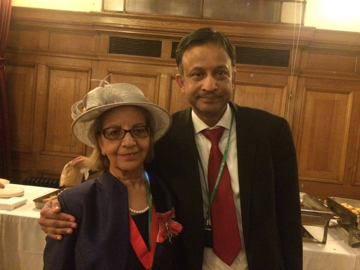 ayse__roza's tweet photo. Great 2b @IslingtonBC Mayors Civic Awards Ceremony @PurrinaCat @RichardWatts01 @Rakhiaismail @Cllr_NTuran @jilanichy https://t.co/CvGp81HYWb