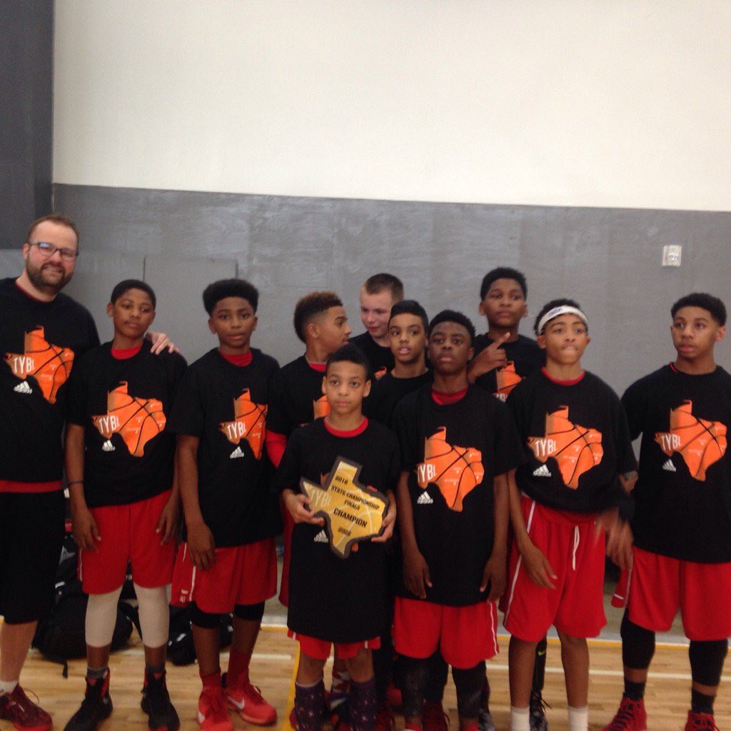 TYBLleague's tweet photo. TYBL Flashback https://t.co/WeFpB3RWOg