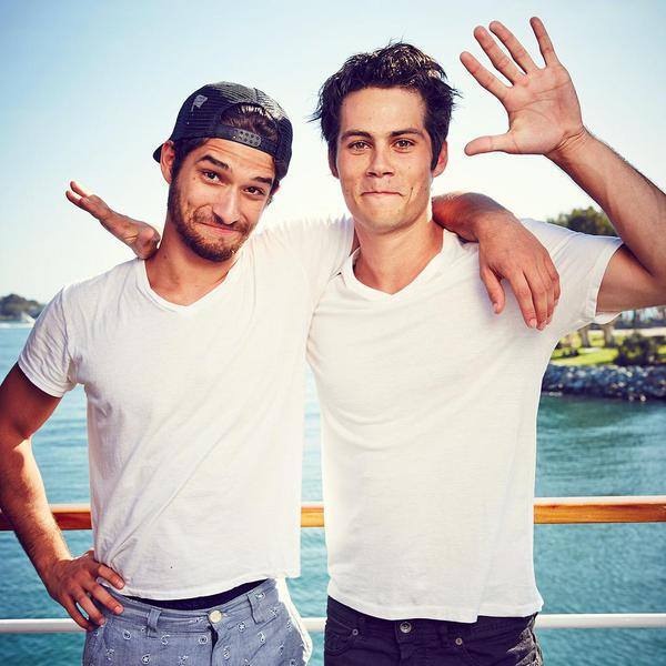 famousascupcake's tweet photo. Special "BROMANCE"
Dyler O'brosey https://t.co/3fBEfwKoxI