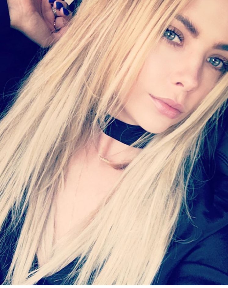 AshBenzo's tweet image. Heading to go see @imarleneking and @tylerjblackburn for live tweeting #PLLchat #pll
